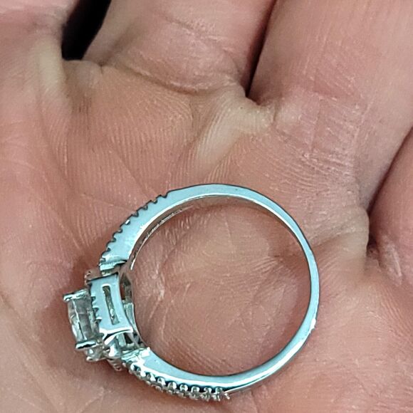 Sterling Silver Split Shank Engagement Ring Size 6.5 - Picture 6 of 7